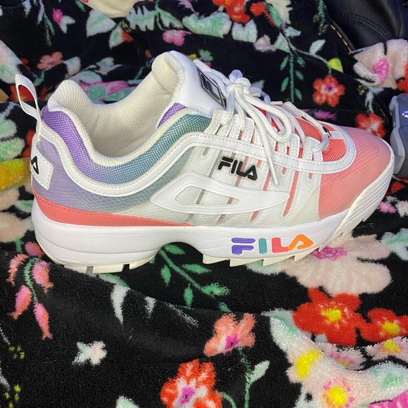 Fila - Picture 3 of 6